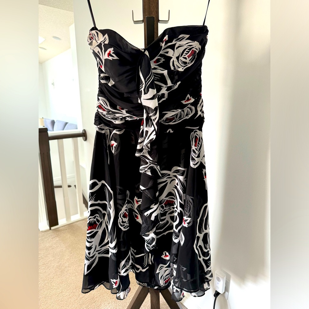 Le Chateau floral sleeveless dress